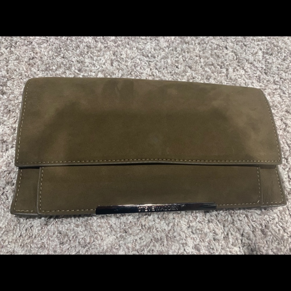 Steve Madden clutch